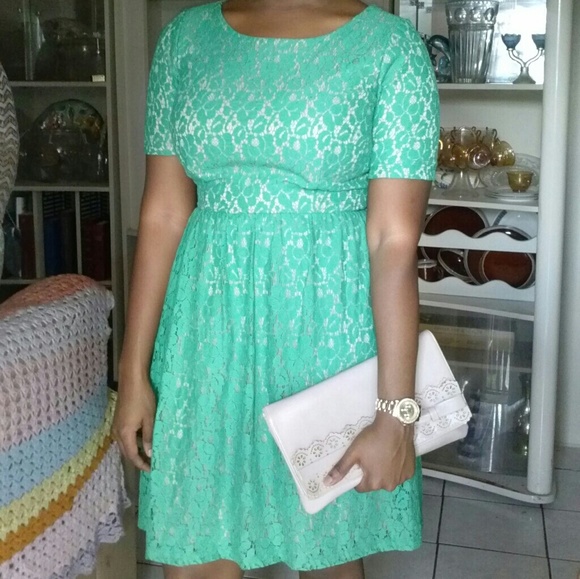 Enfocus Studio Dresses & Skirts - Enfocus Studio | Green Lace Midi Dress